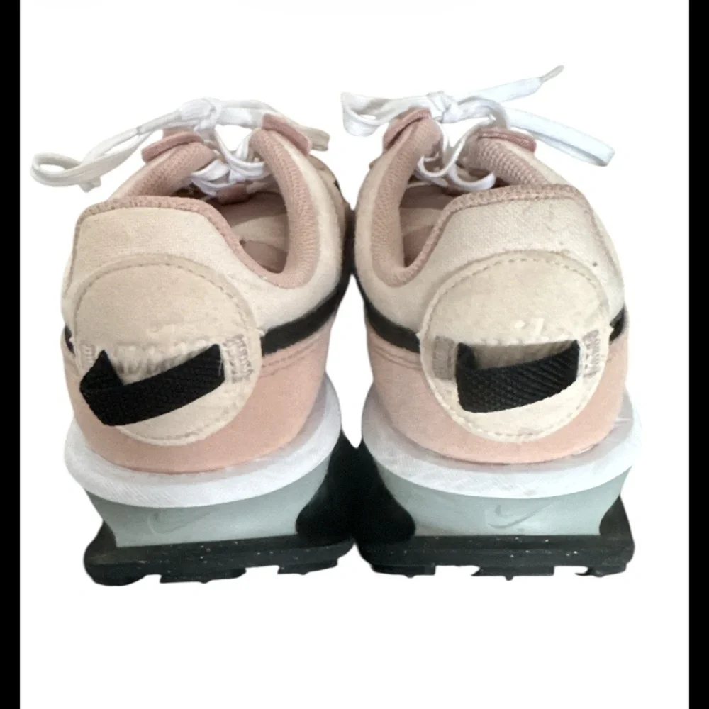 Nike Air Max Pre-Day sneakers